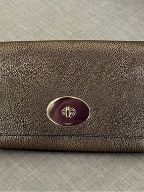 🆕 Coach Metallic Bronze/Gold Leather Crossbody with Signature Turnlock